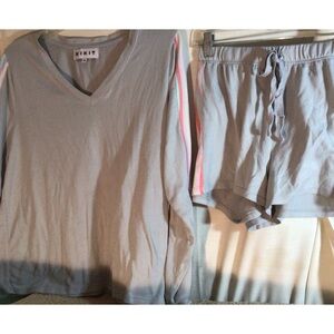 2 pc KIKIT Light Gray Long Slv Shirt & Matching Shorts Pajama Set pre-owned